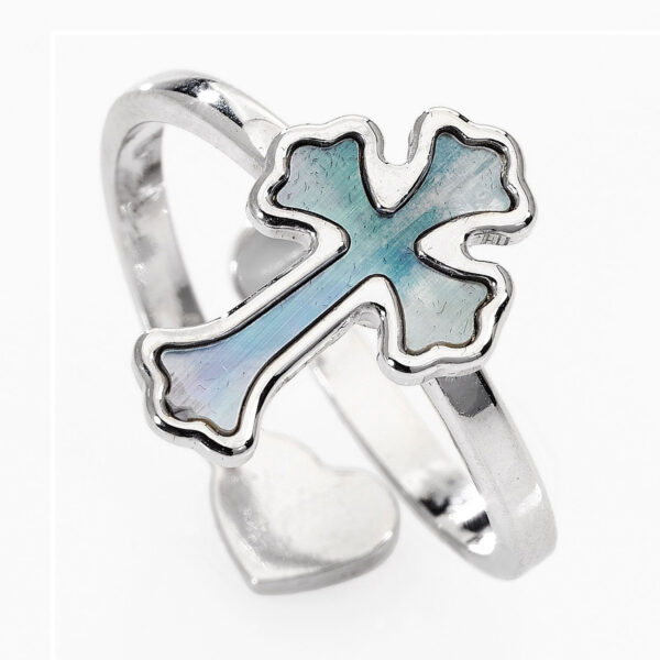 Anillo Cruz. Plata de ley y nacar. AMEN-0