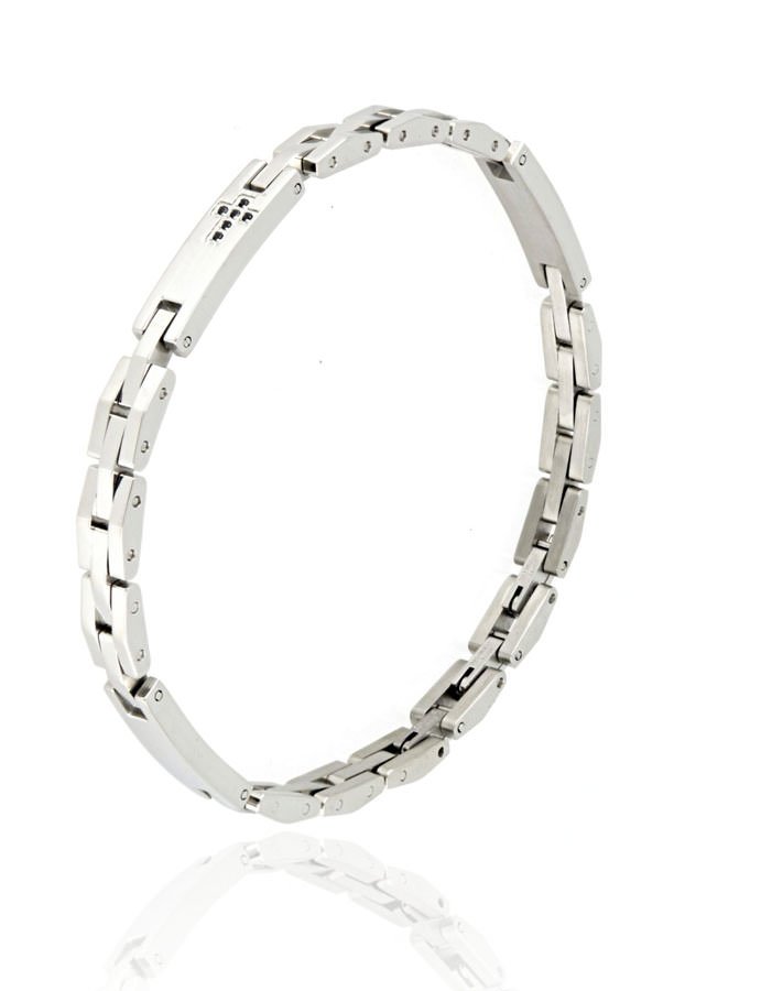 Bracelet with silver cross. Steel.