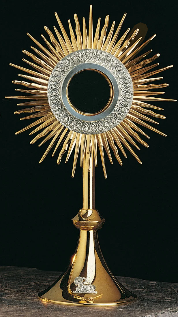 Monstrance chiselled