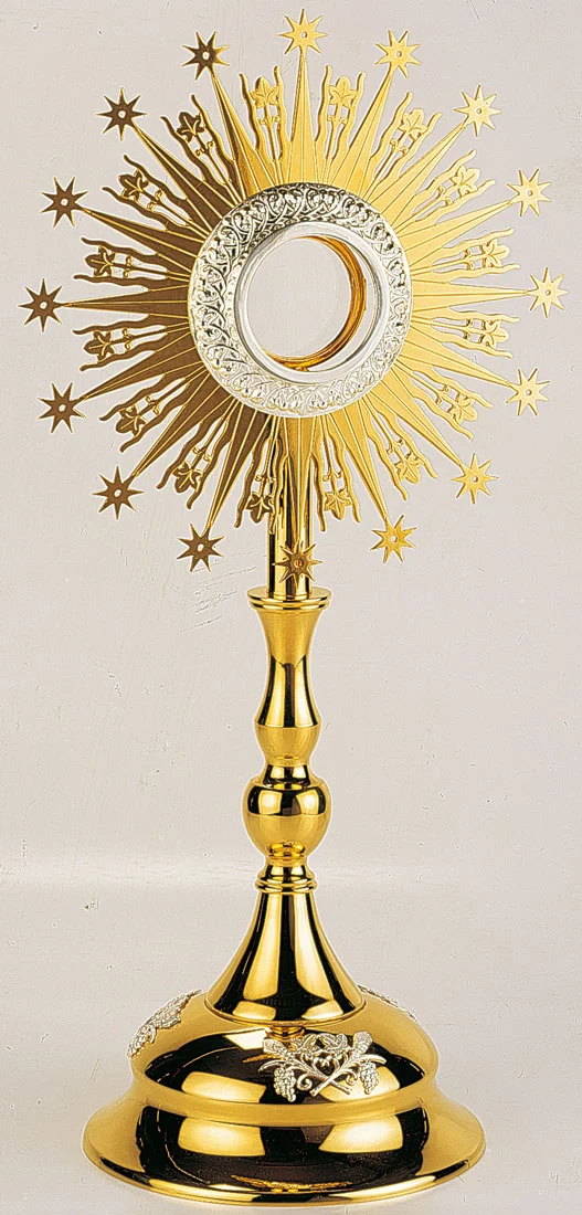 Monstrance chiselled