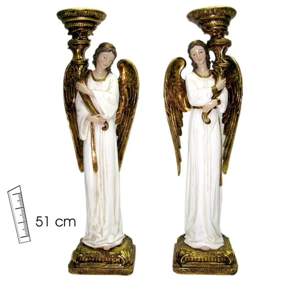 Couple of worshiping angels