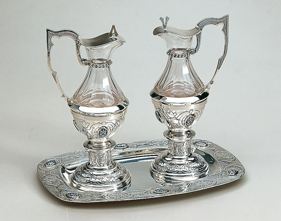 Cruet set