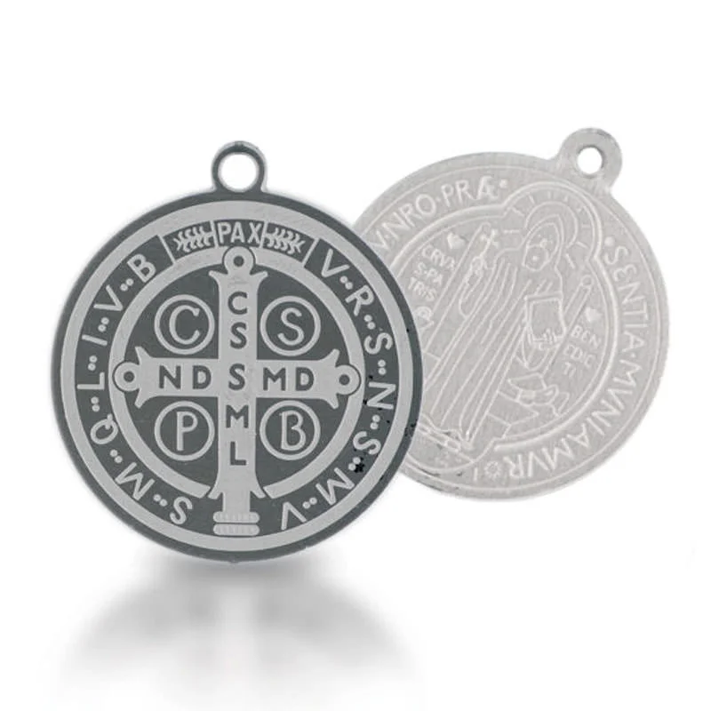 Medal of Saint Benedict in steel. With drawstring.