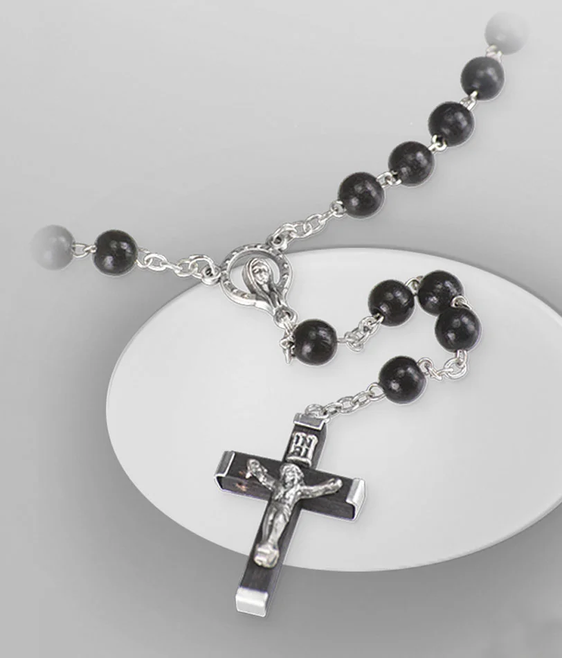 Rosario madera. Color negro